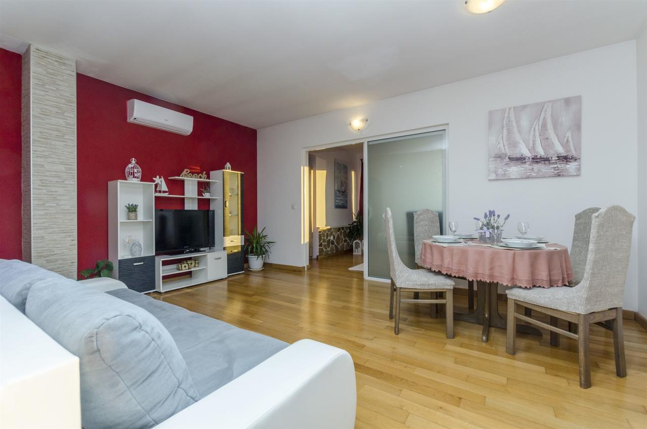 Apartment Blue Sun Omiš Extérieur photo